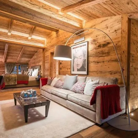5br Chalet With Ski In Ski Out Access Βίλα Strass (Vorarlberg)